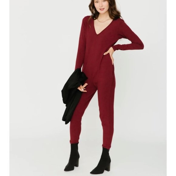 ❗️SOLD❗️Smash + Tess The Friday Romper in Burgundy Size S - Picture 2 of 7